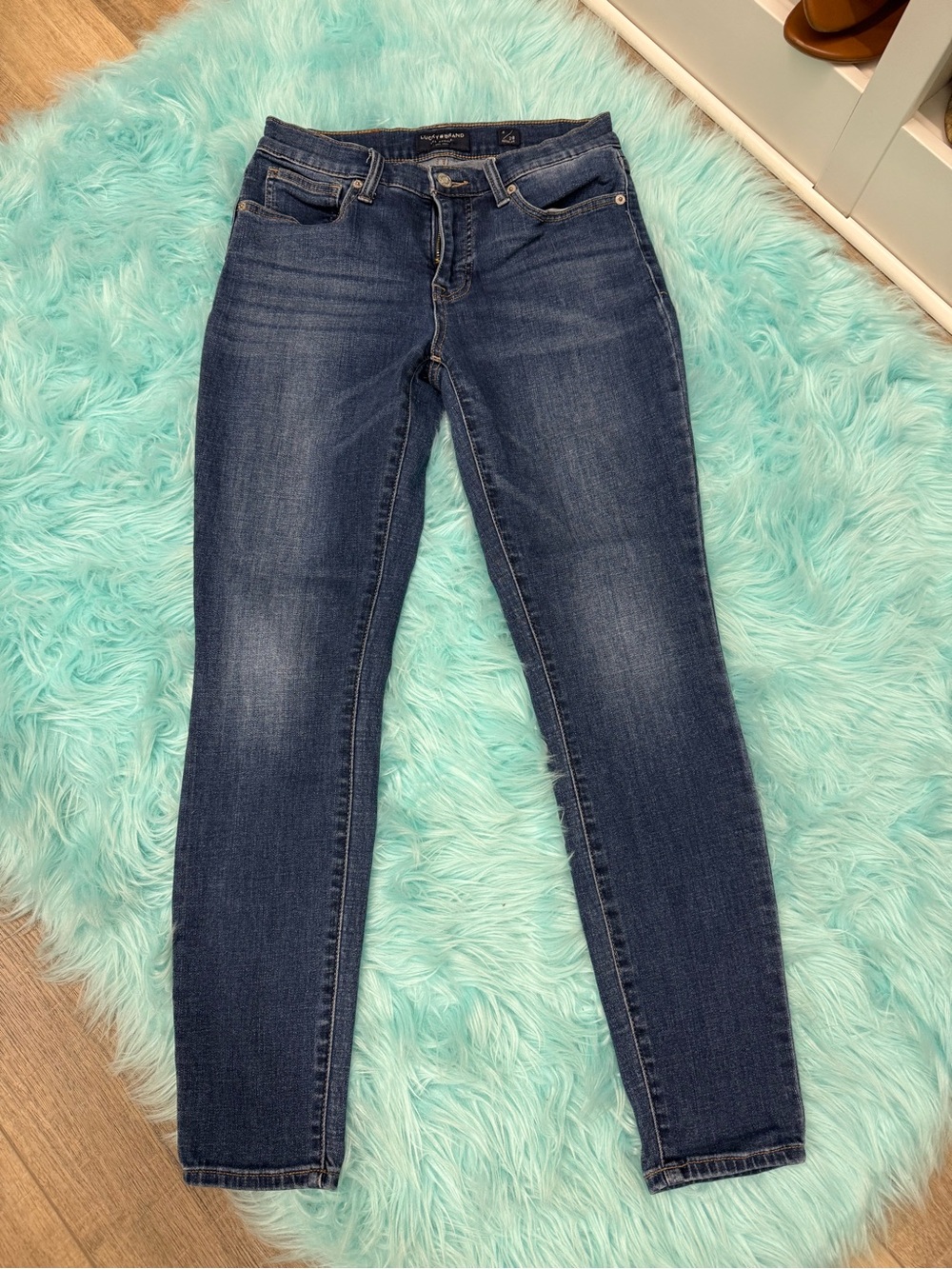 Lucky Brand Dark Wash Women's Skinny Jeans - Blue